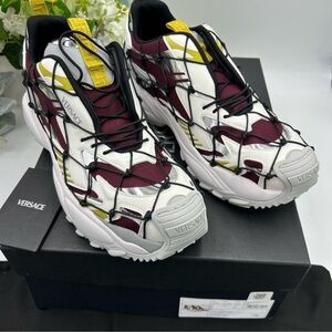 Men’s Versace V3 net leather sneakers size 10 US made in Italy